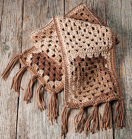 Šály a nákrčníky - Háčkovaný šál "granny square" - 17780350_