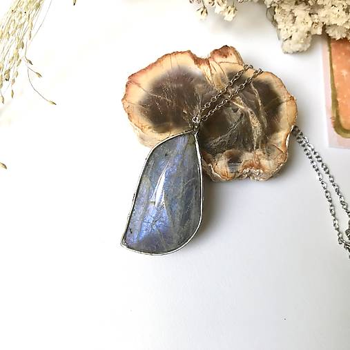 Náhrdelníky - Ochranca- labradorit - 17784371_