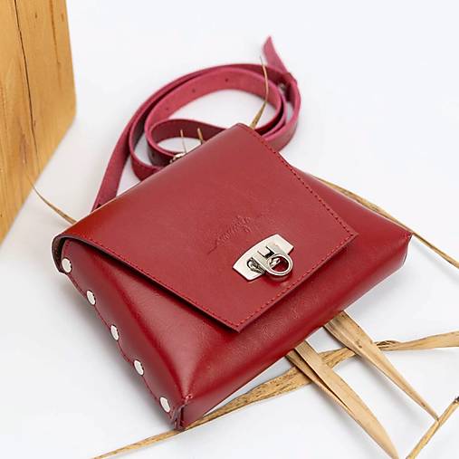 Kabelky - Kožená kabelka Camille Style (červená) - 17785453_