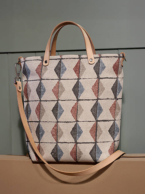 Ľanová crossbody kabelka z ľanu – prírodná elegancia v casual štýle