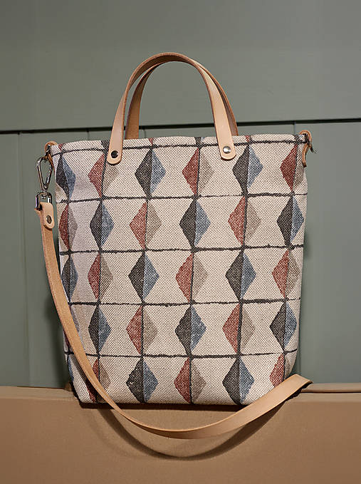 Ľanová crossbody kabelka z ľanu – prírodná elegancia v casual štýle