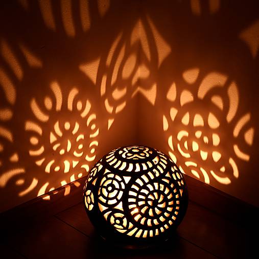 Svietidlá - vo svete špirál - svietnik - 17787906_