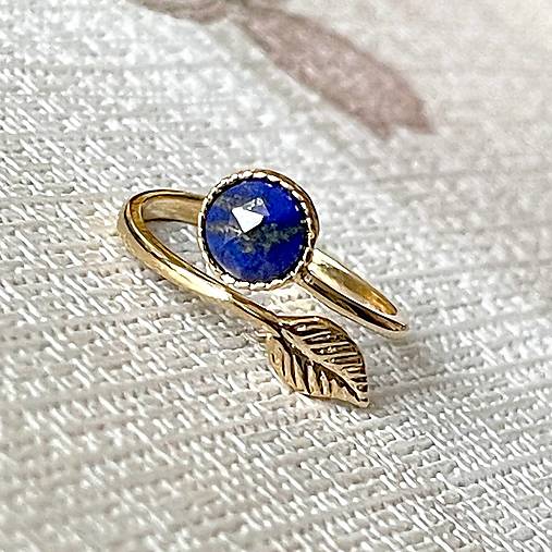 Simple Leaf Lapis Lazuli Ag925 Gold Plated Ring / Strieborný pozlátený prsteň s brúseným lazuritom E001