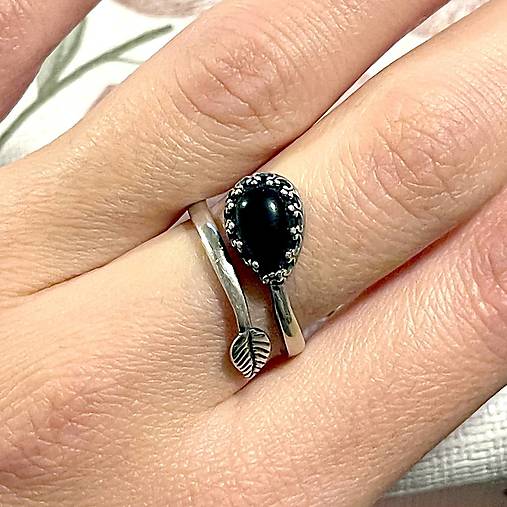 Teardrop Onyx AG925 Ring / Strieborný prsteň v tvare slzy s ónyxom E001