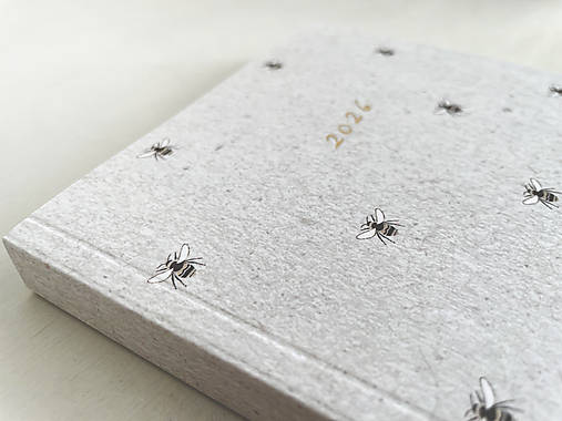 diár 2026 // včely