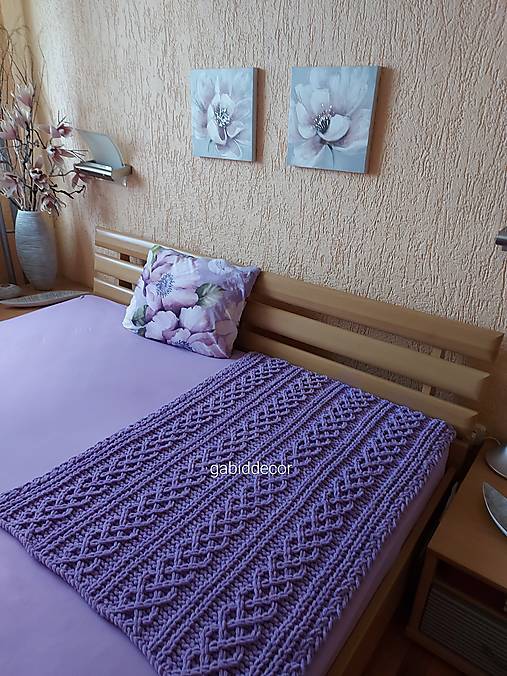 Deka jemnučká a ľahká detská z priadze alize puffy fine bledá béžová  (Rozmery (80 x 100) cm, farba fialová)
