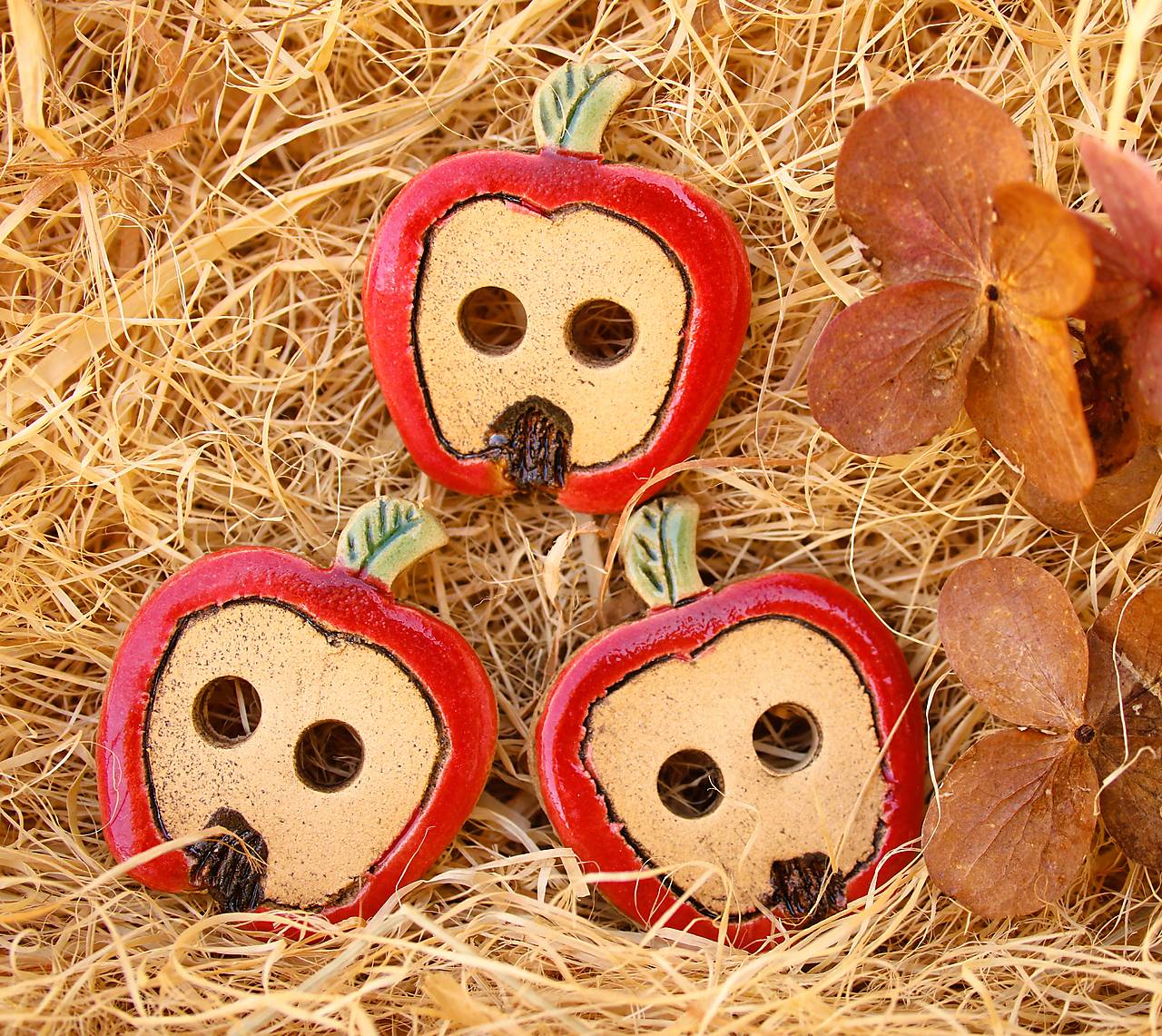 Keramické jabĺčka gombík