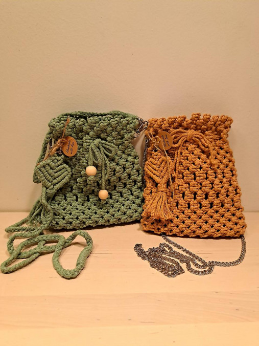 Taška na mobil a drobnosti 