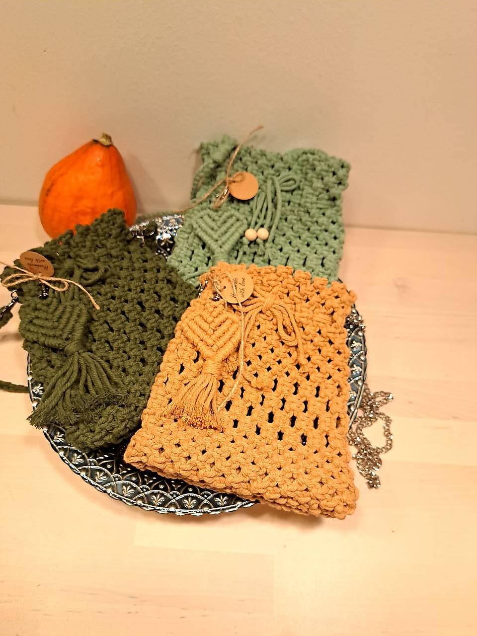 Taška na mobil a drobnosti 