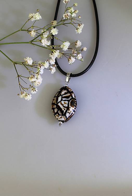 Náhrdelníky - achát prívesok - jesenný lístok - 17794472_