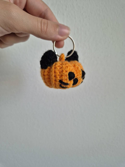 Halloweenske kľúčenky (mačacia tekvica)