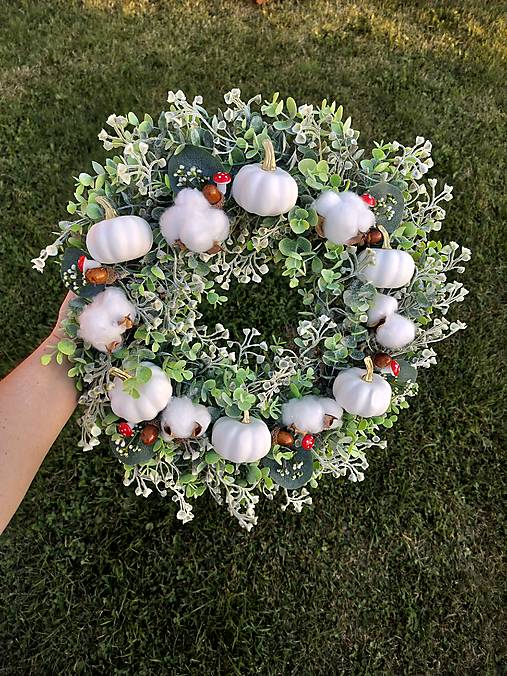 Elegantný jesenný veniec