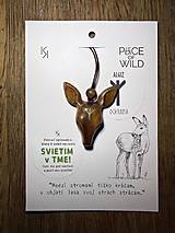 Náhrdelníky - Drevený prívesok Srnka, svietiaci v tme, Piece of Wild - 17798201_