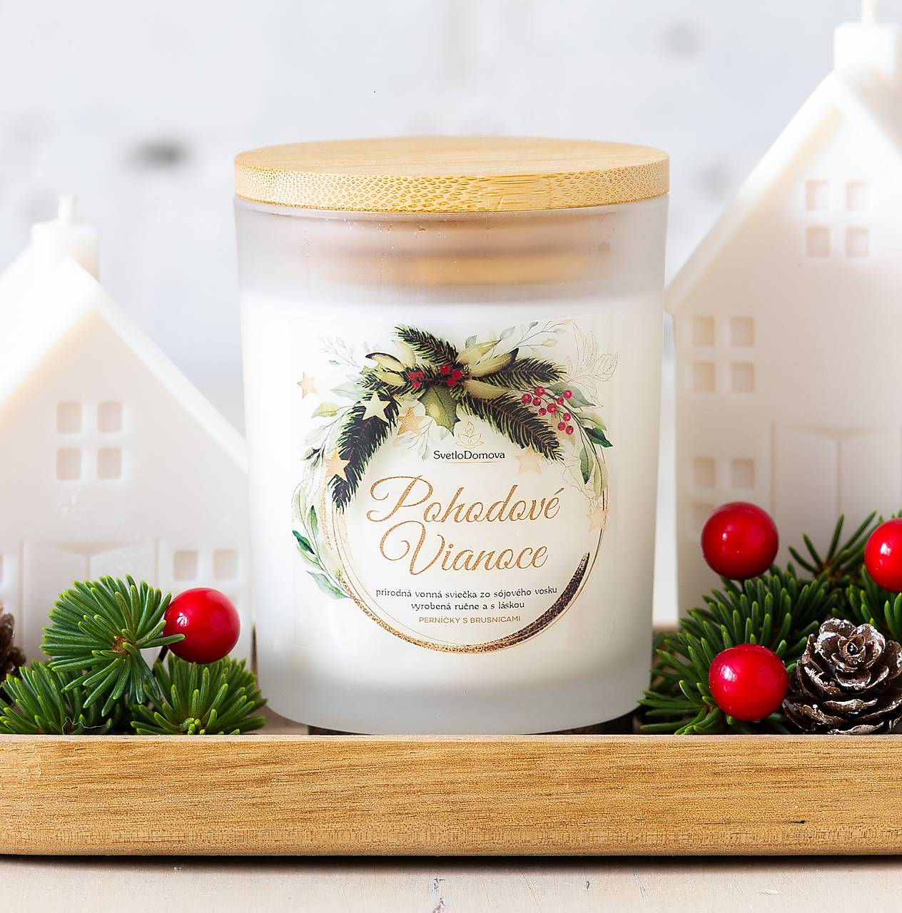 AKCIA - Sviečka zo sójového vosku - Pohodové Vianoce - 8vôní - 155g/46hod.