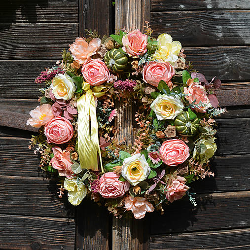 Dekorácie - Jesenný veniec na dvere - 17800236_