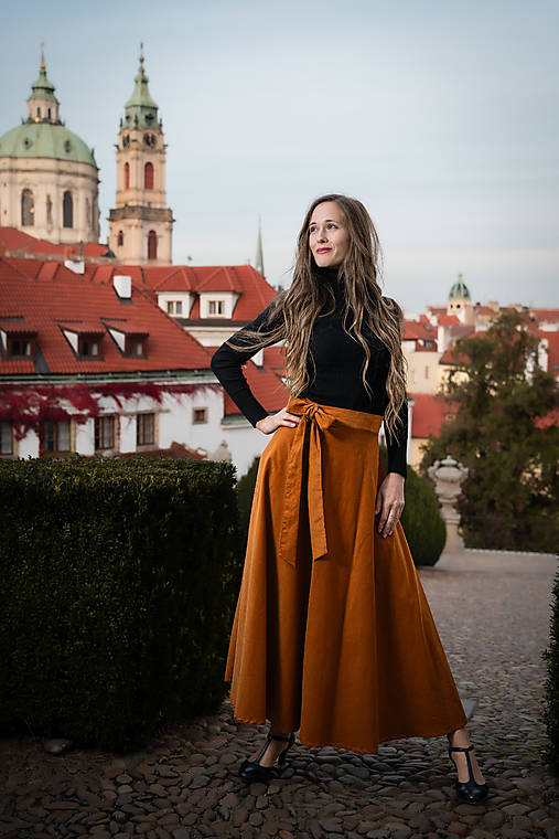 Sukne - PŮLKOLOVÁ MANŠESTROVÁ SUKNĚ - KOŇAK - 17799405_