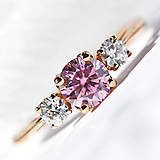 Prstene - Zásnubný prsteň ružový moisanit - 17798942_