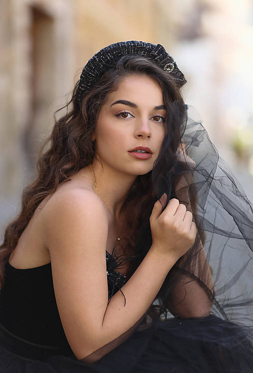 Ozdoby do vlasov - Luxusná elegantná čelenka z kolekcie Coco (čierna s mašlou) - 17806483_