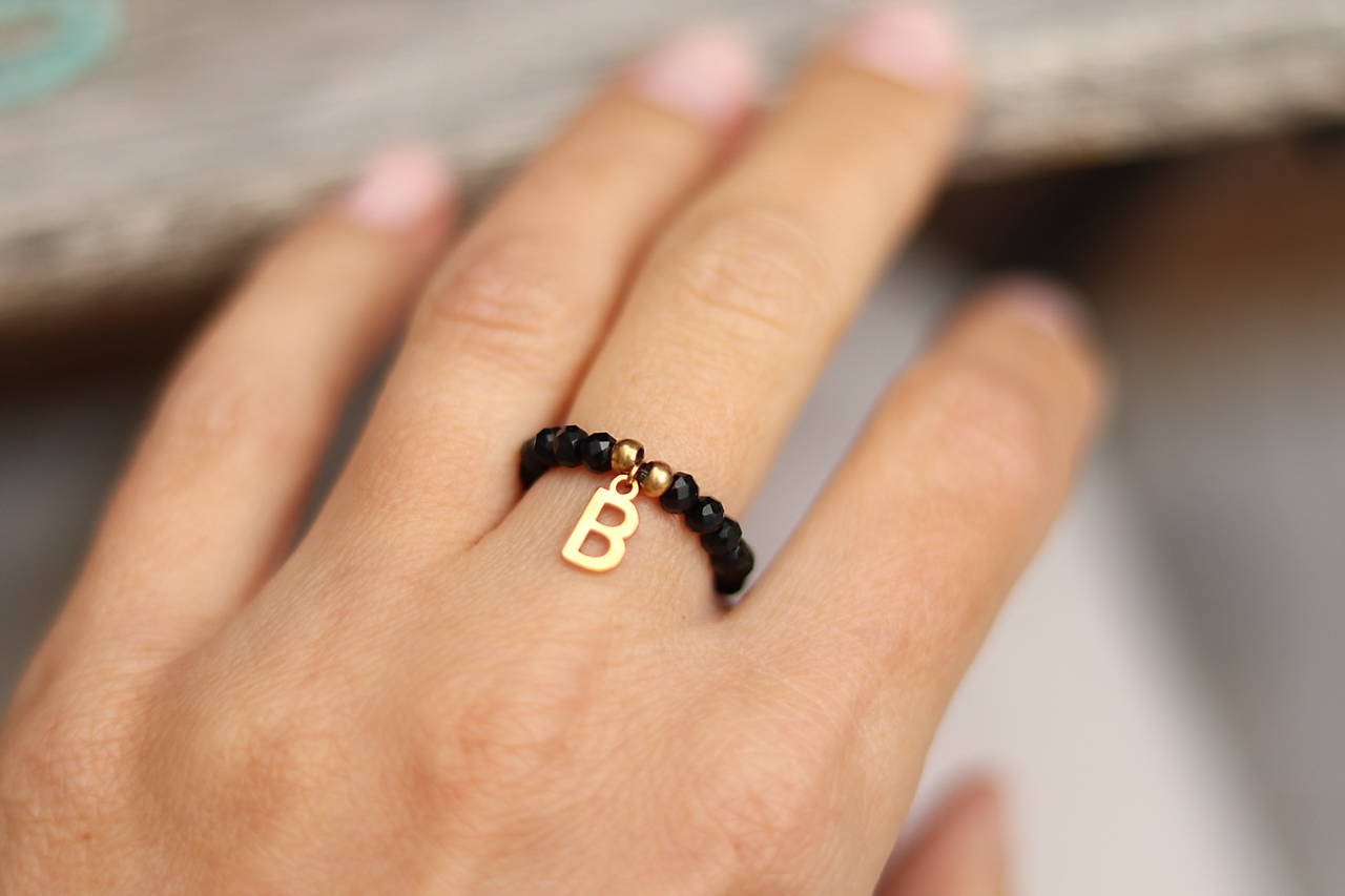 Prsteň s iniciálou