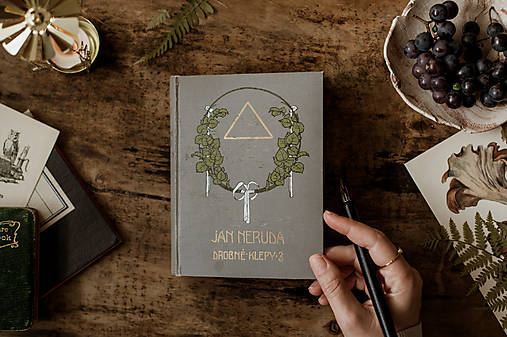 Papiernictvo - Drobné klepy - upcyklovaný zápisník/skicár - 17808198_