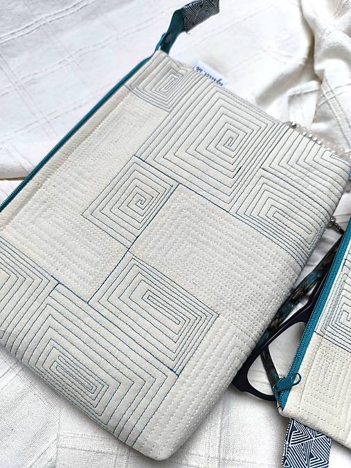 Kozmetická taštička a puzdro na okuliare (Petrolejovo modrá)