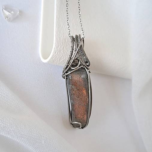 Náhrdelník labradorit dúhový 1