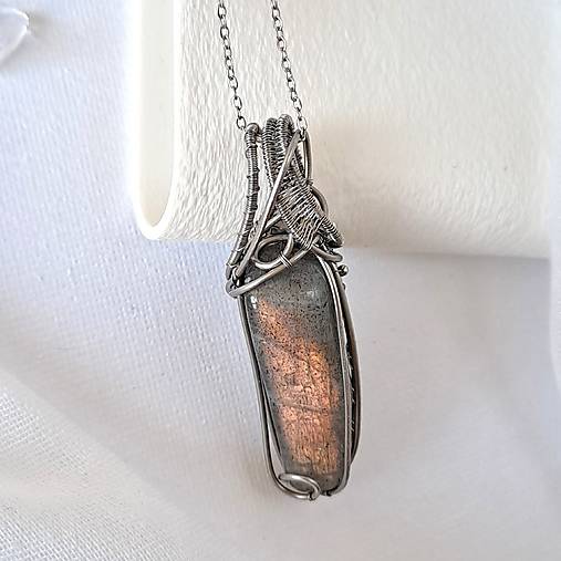 Náhrdelník labradorit dúhový 1