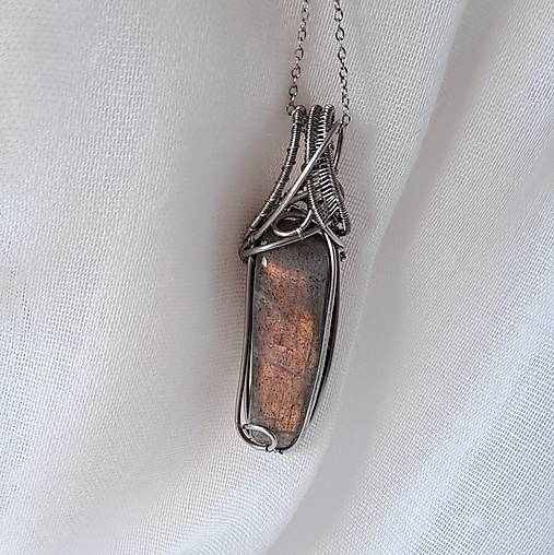 Náhrdelník labradorit dúhový 1