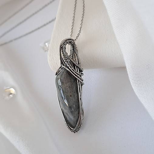 Náhrdelník labradorit dúhový 4