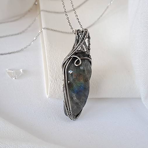 Náhrdelník labradorit dúhový 4