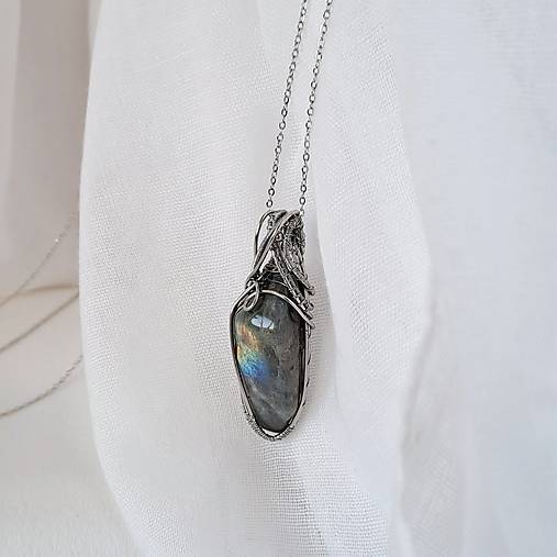 Náhrdelník labradorit dúhový 4