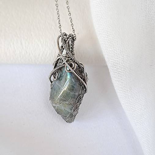 Náhrdelník labradorit dúhový 5