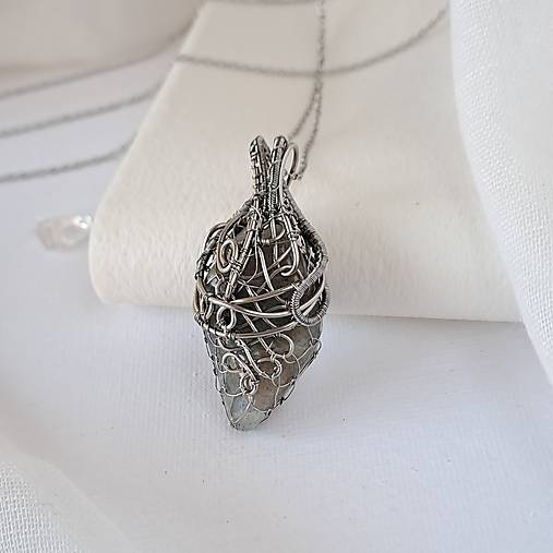 Náhrdelník labradorit dúhový 5