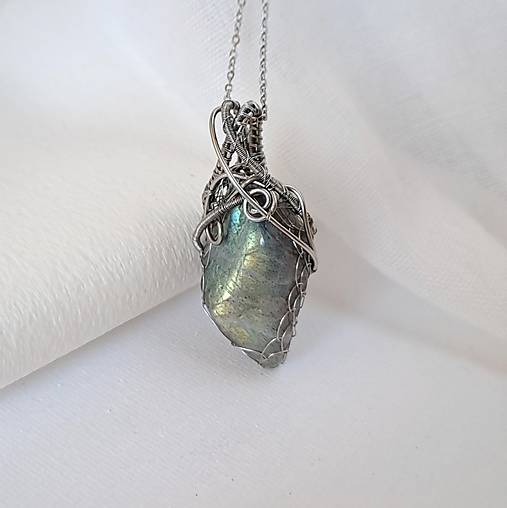 Náhrdelník labradorit dúhový 5