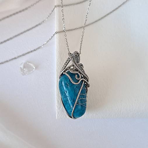 Náhrdelník s apatitom