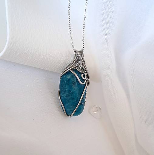 Náhrdelník s apatitom