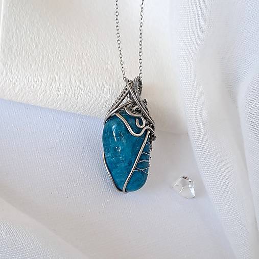 Náhrdelník s apatitom