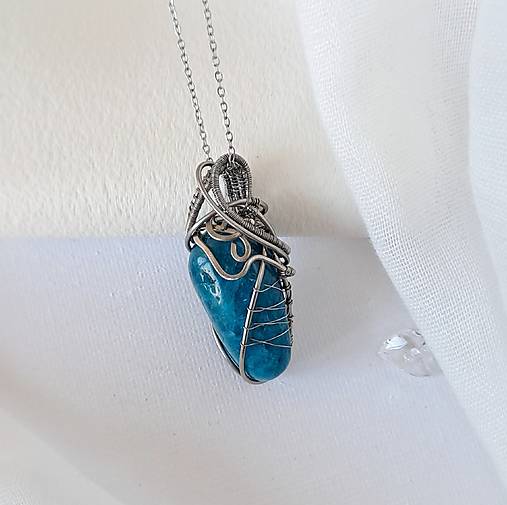 Náhrdelník s apatitom