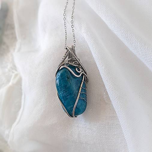 Náhrdelník s apatitom