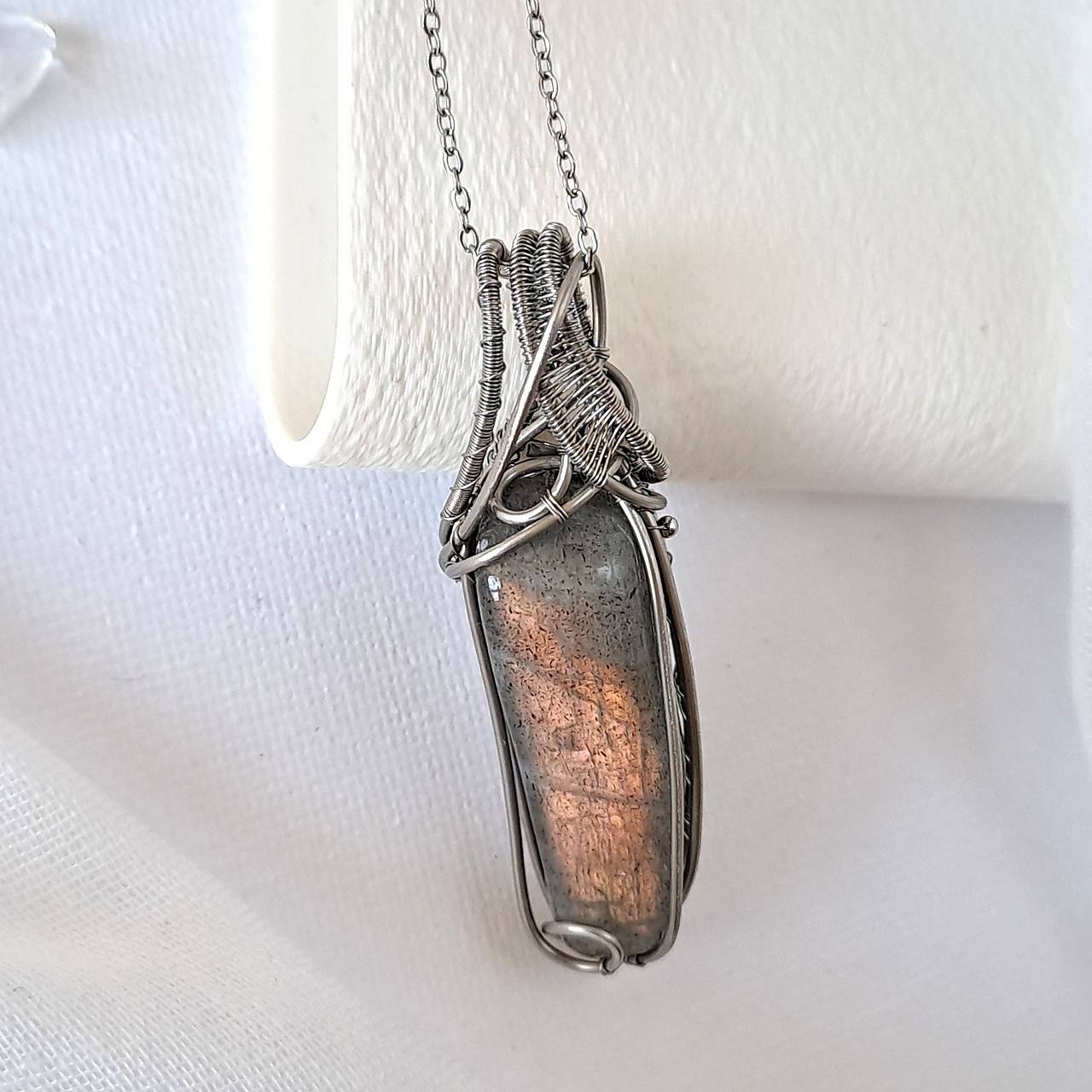 Náhrdelník labradorit dúhový 1