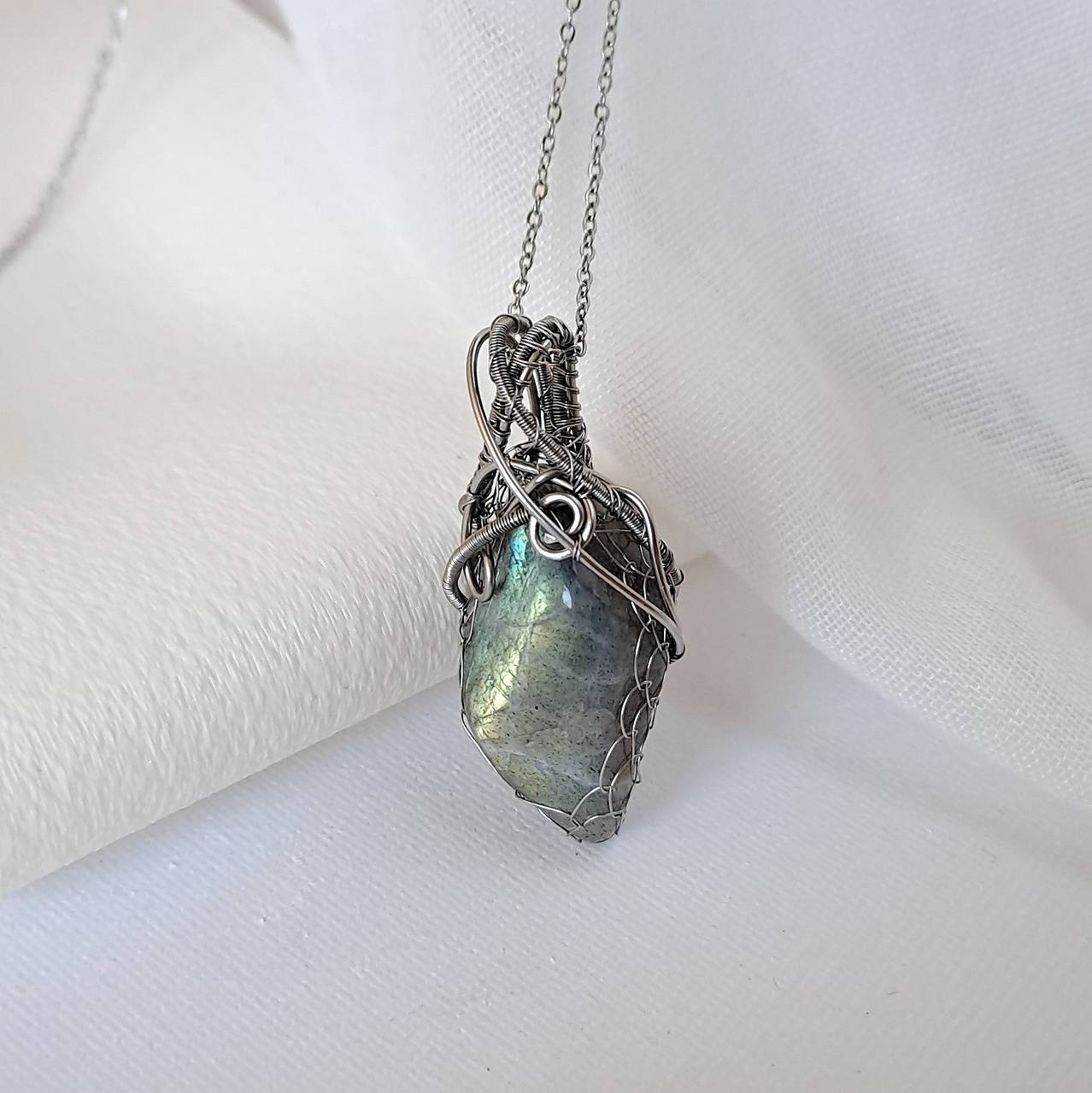 Náhrdelník labradorit dúhový 5