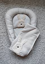 Detský textil - Celoročná deka pre bábätko béžová s huňatým zajkom - 17812668_