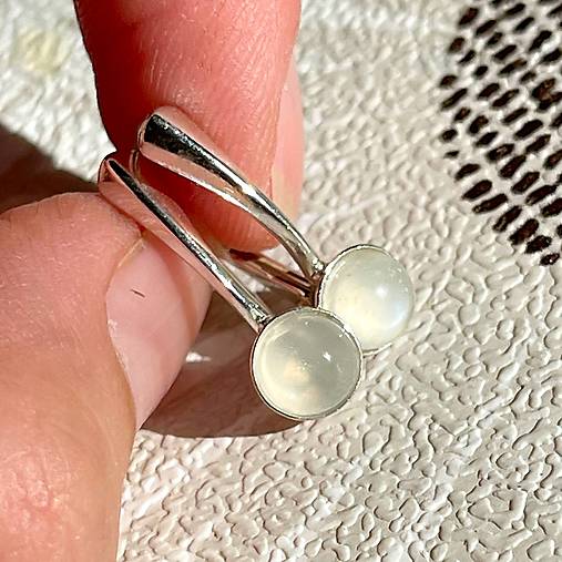 White Moonstone Ag925 Earrings / Náušnice s bielym mesačným kameňom A100