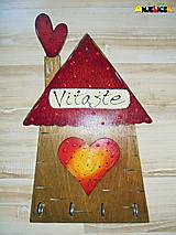 Dekorácie - Vešiačik na kľúče -domček - 17816876_
