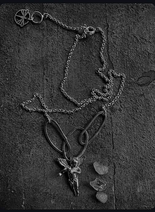 Rezervácia Náhrdelník Amulet