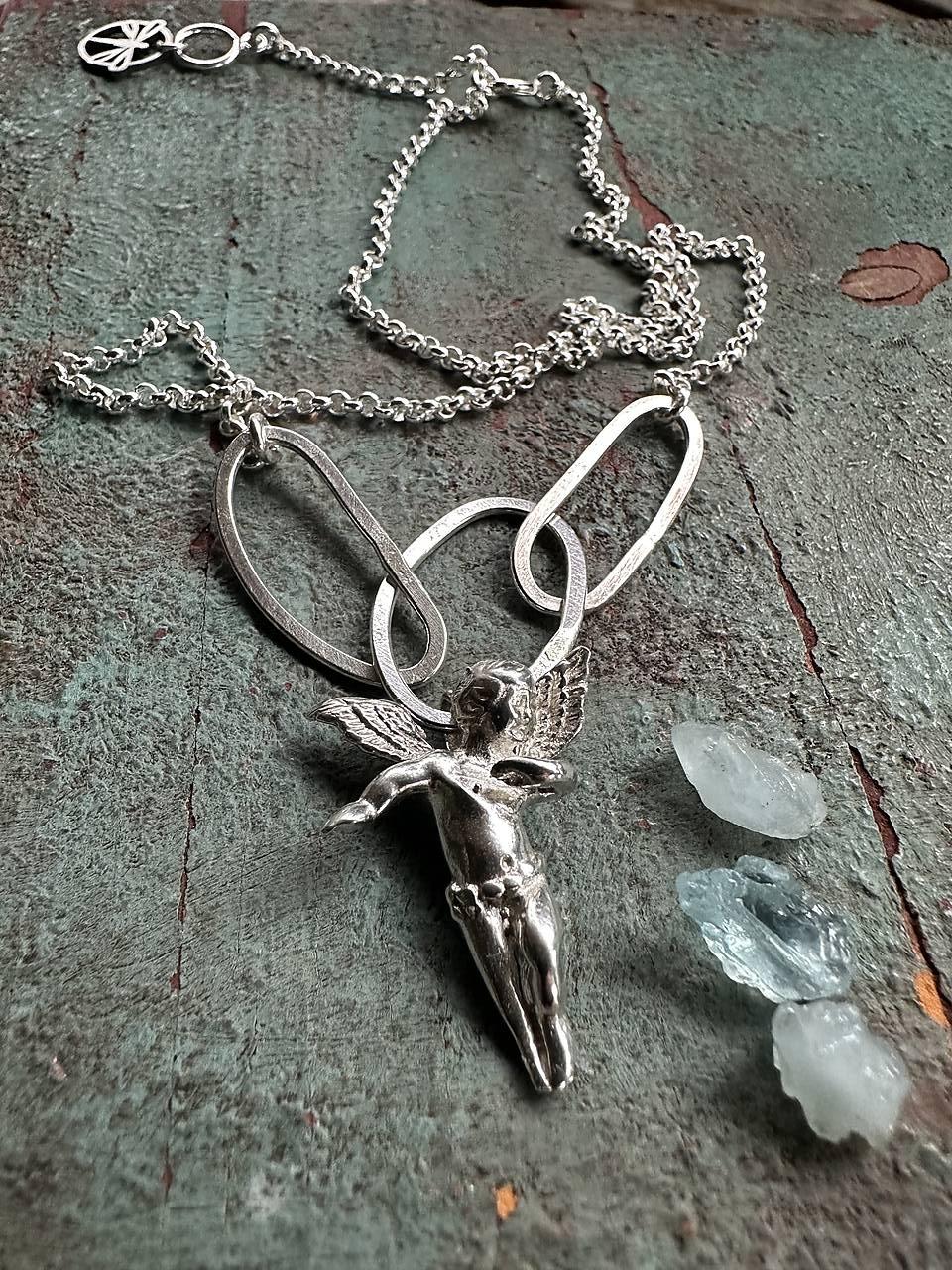 Rezervácia Náhrdelník Amulet