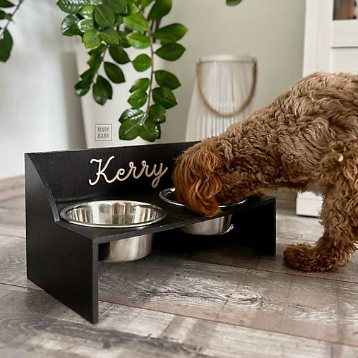 Pre zvieratá - Stojan na misky pre psa s menom 3D - čierny, rôzne veľkosti - 17816320_
