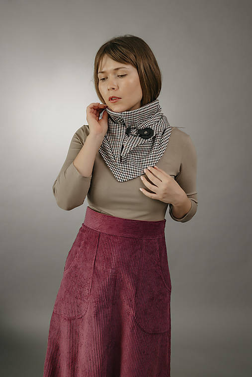 Šály a nákrčníky - Šatka káro tartanová so sponou pepito - 17819282_