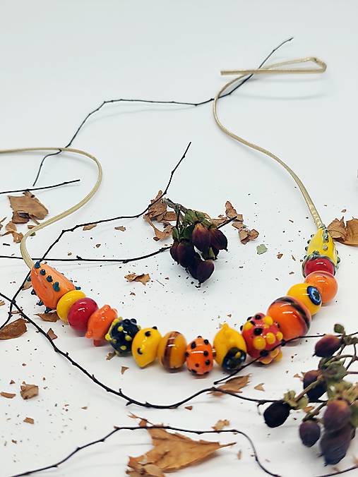 Náhrdelník „NORA“ zo skla