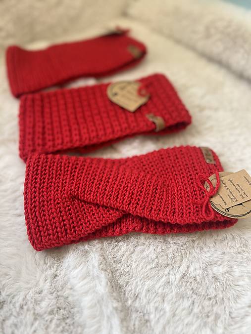 Ručne háčkovaná čelenka (50%merino, 50%akryl)